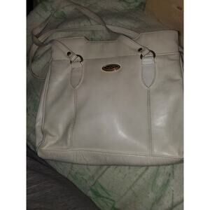 Vintage off-white leather purse